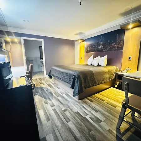 Paradise Inn